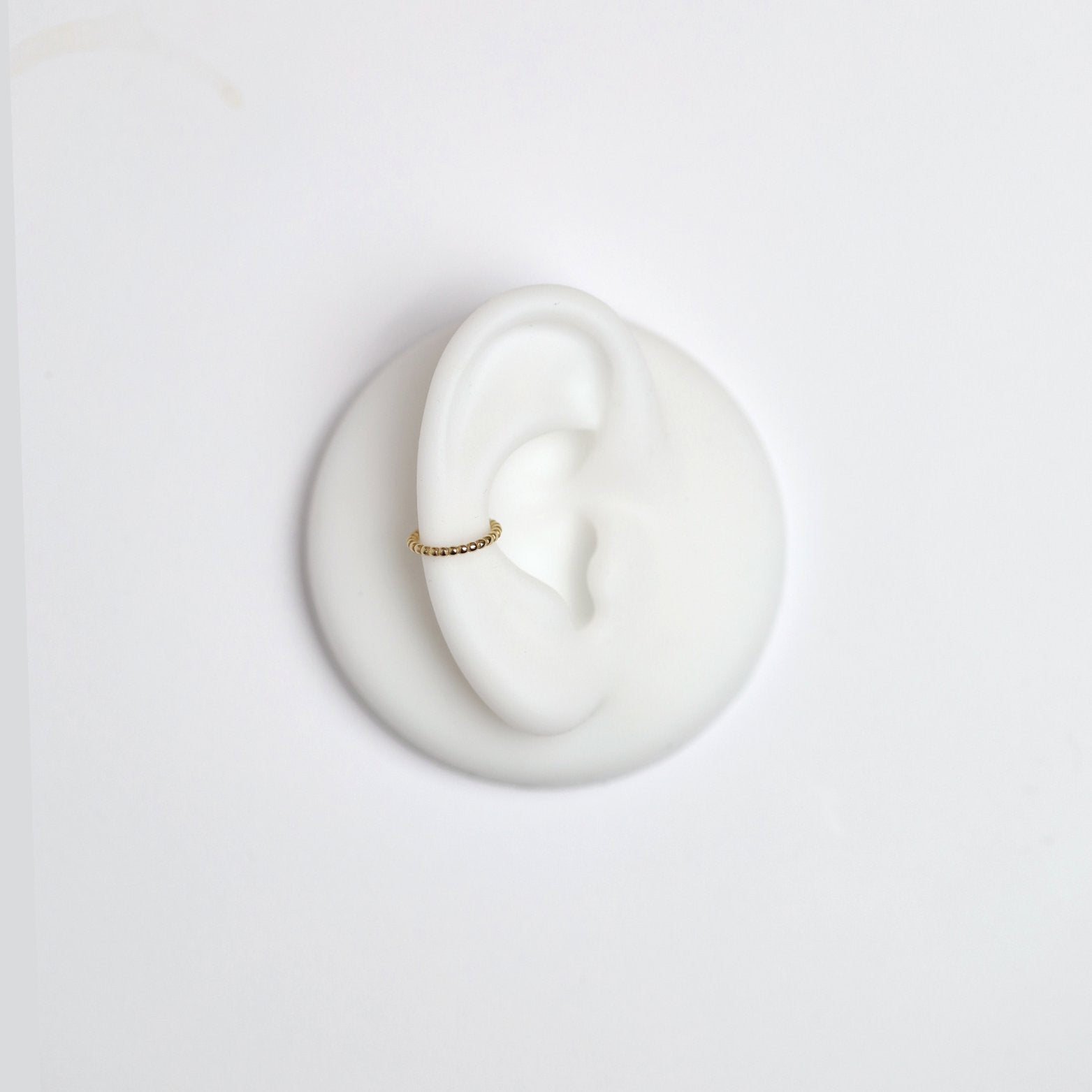 Piercing - LA DÉVOUÉE Piercing Huguette Paris 