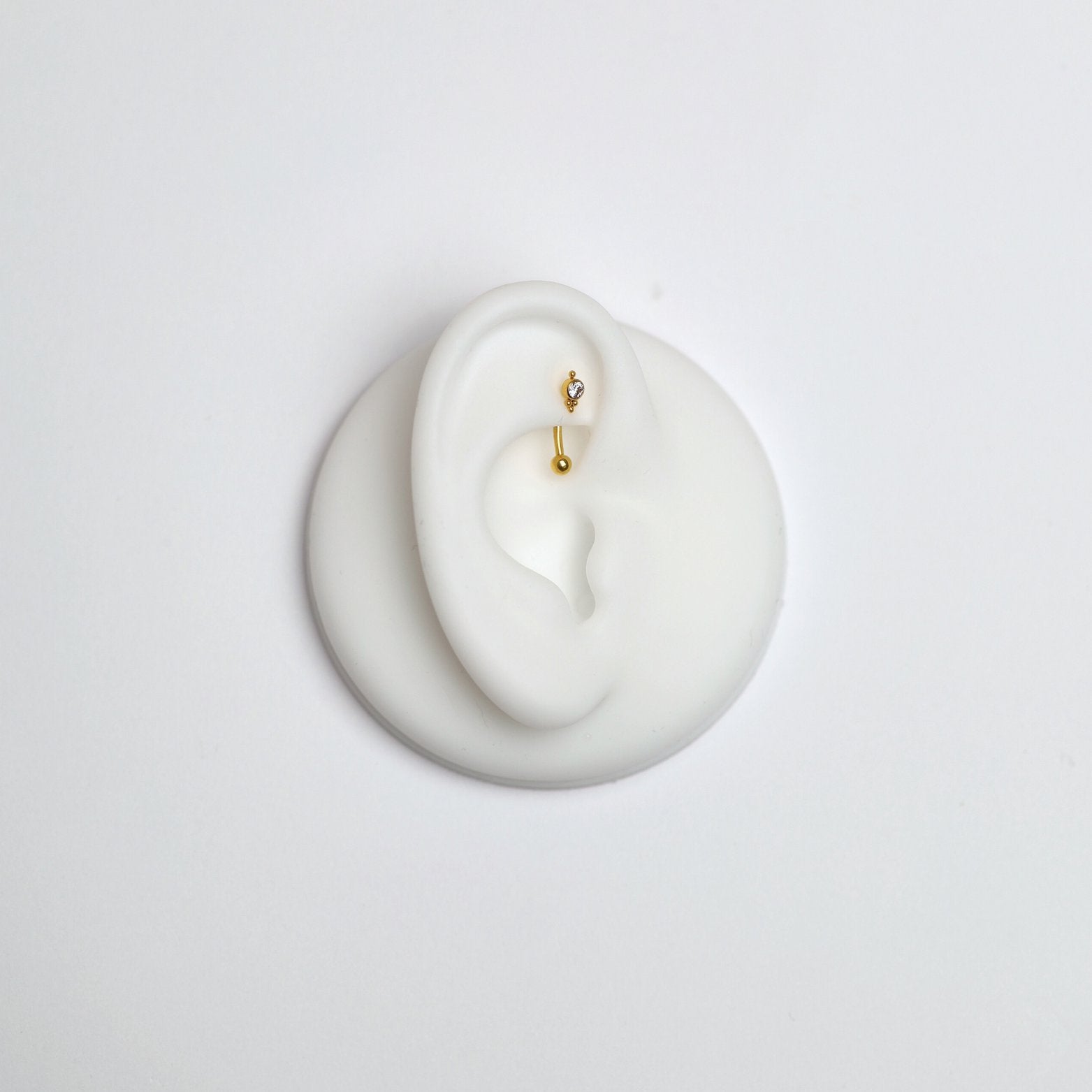 Piercing - LA GÉNÉREUSE Piercing Huguette Paris 