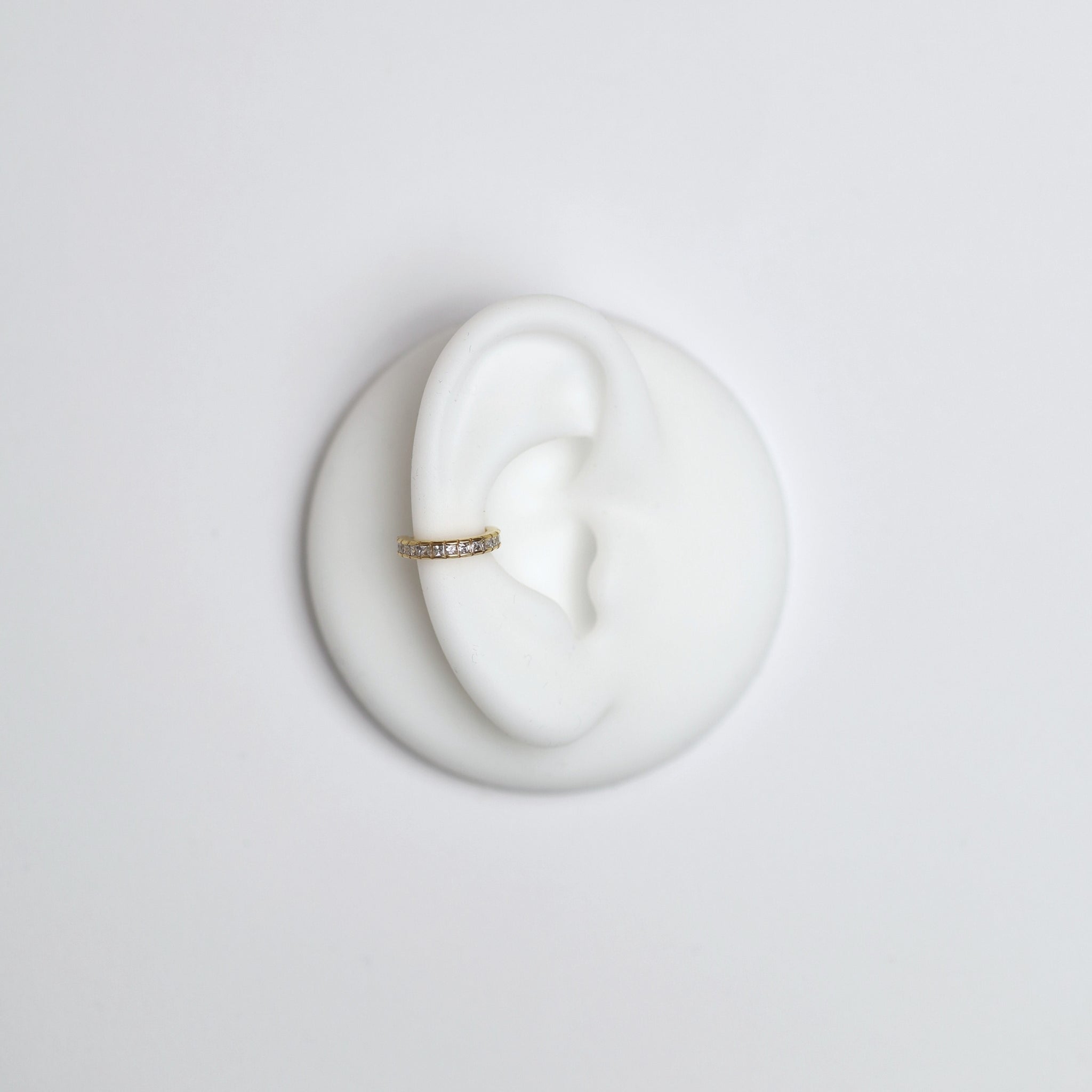 Piercing - L'AUDACIEUSE Piercing Huguette Paris 