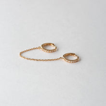 Charger l&#39;image dans la galerie, Mini créoles - double anneaux chaine - XENA Huguette Paris Plaqué or 